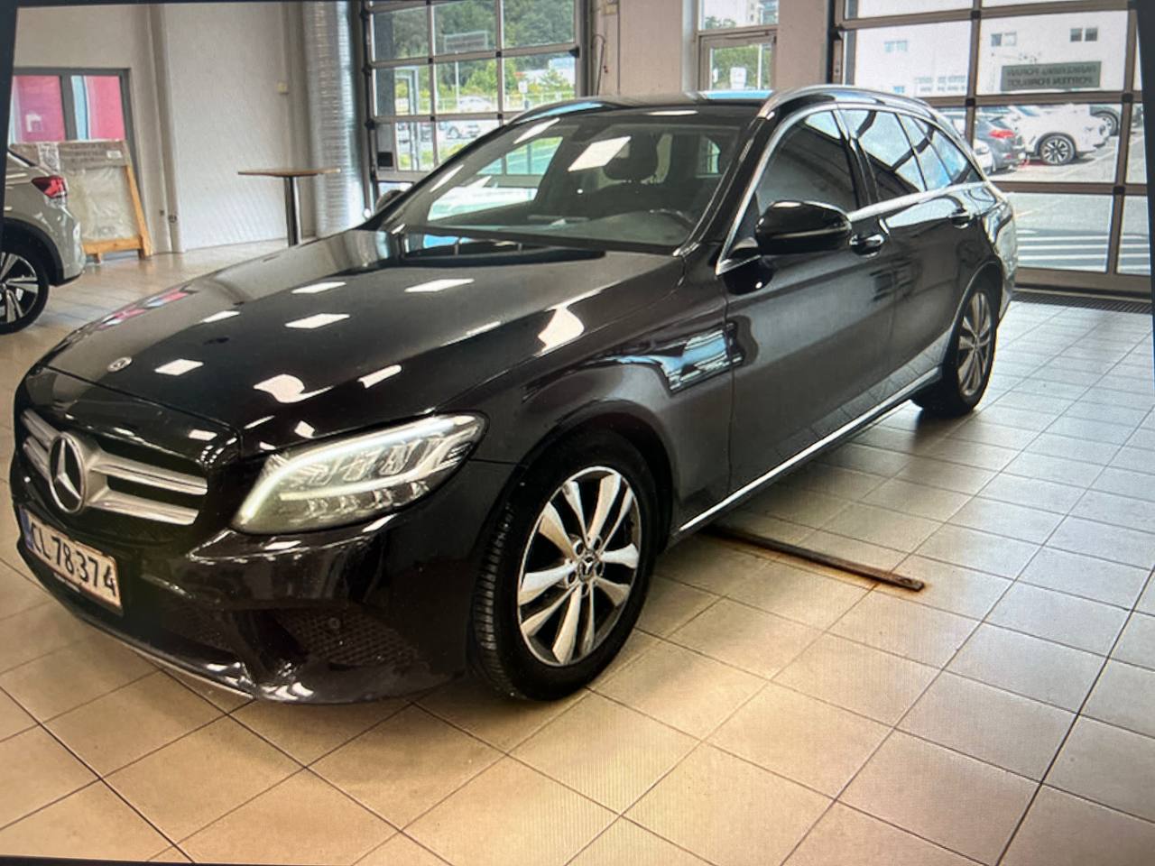 Mercedes-Benz   C-Klasse   220 T Business  2019